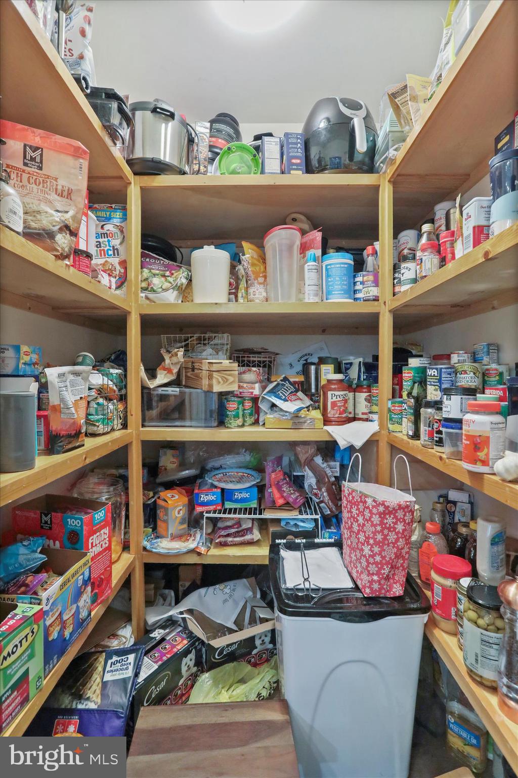 VAN LEAR MANOR - Residential