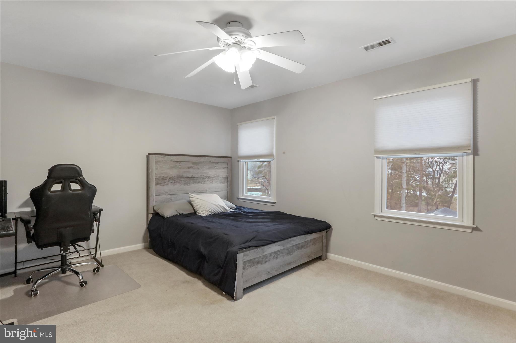 VAN LEAR MANOR - Residential