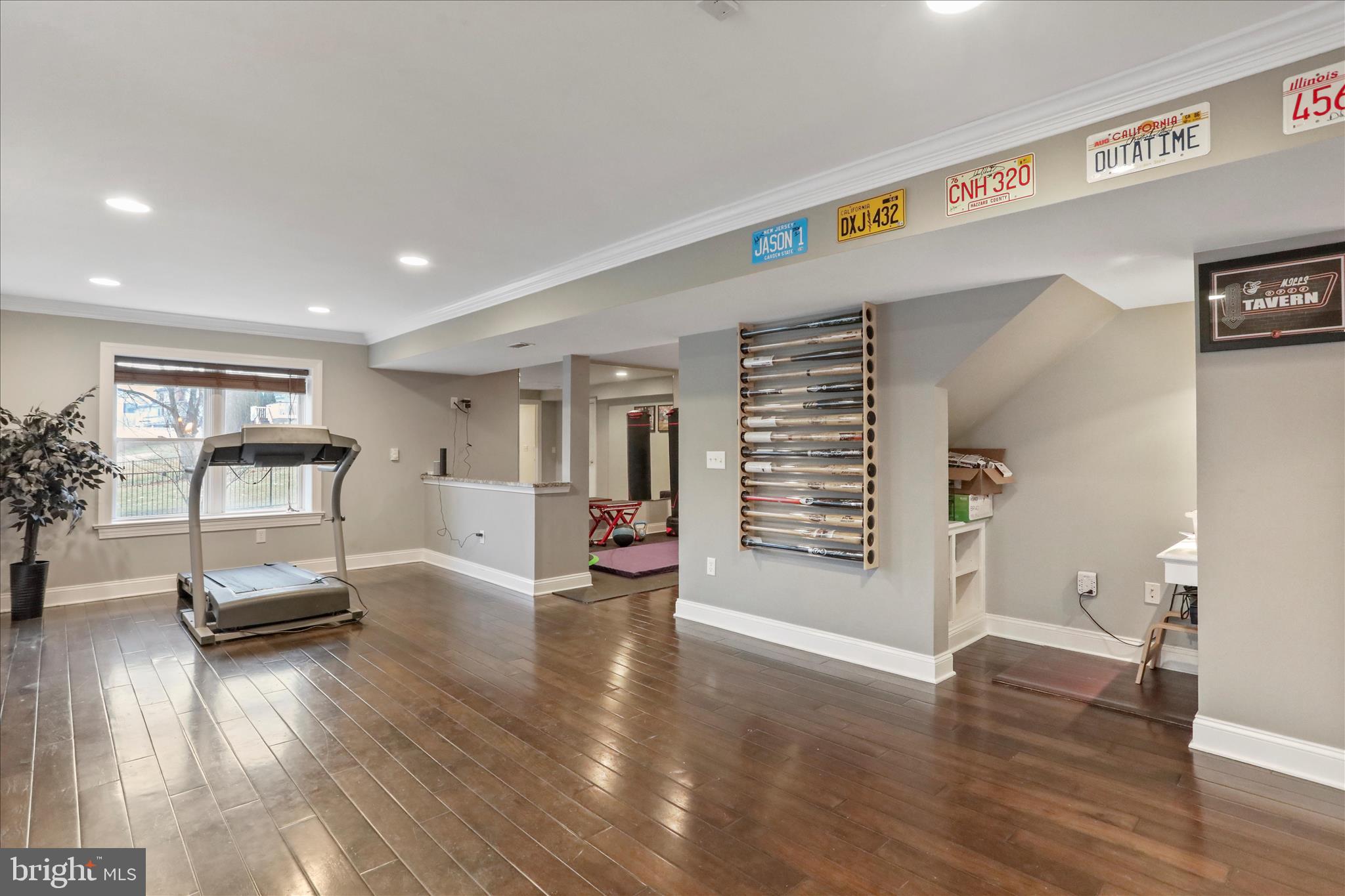 VAN LEAR MANOR - Residential