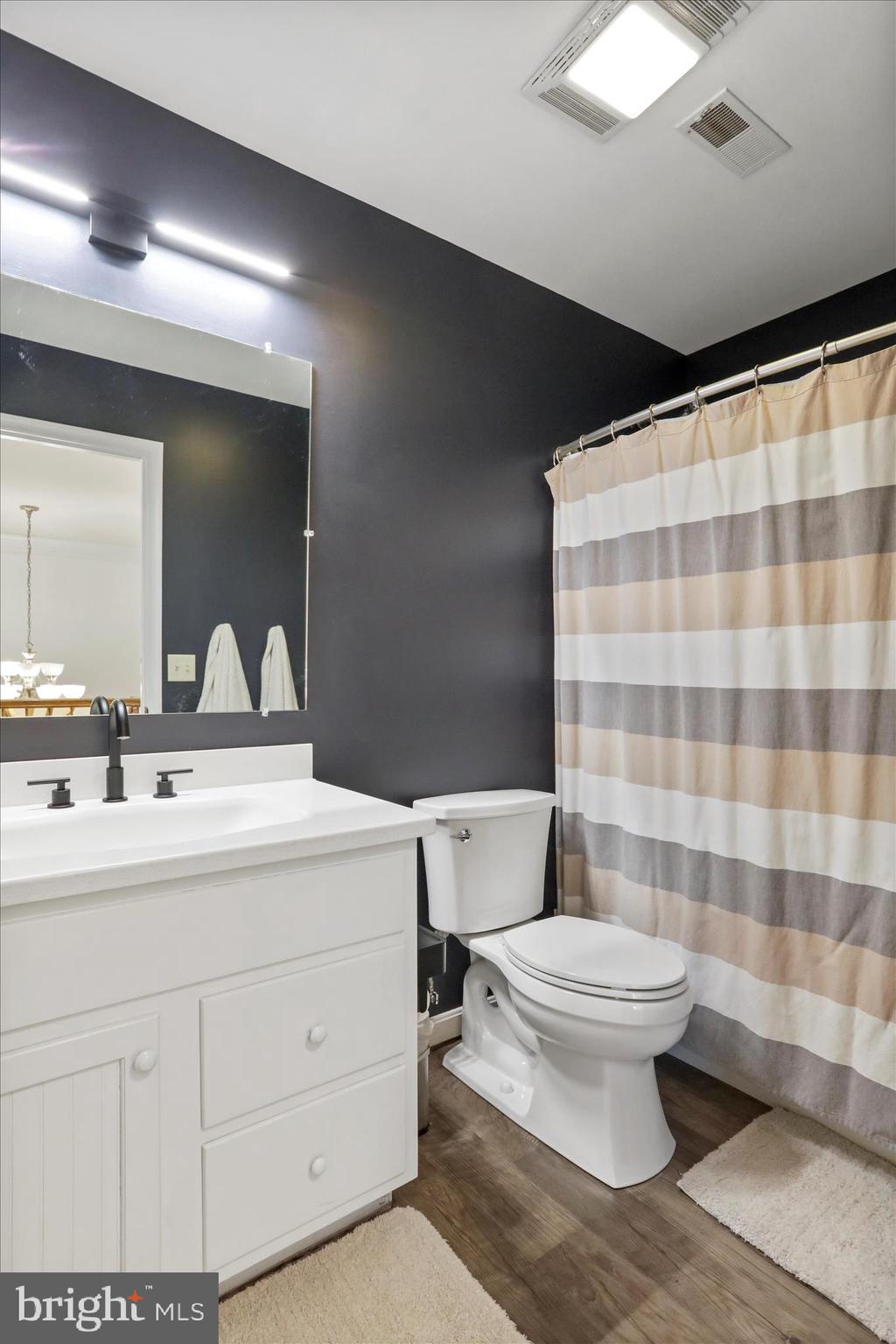 VAN LEAR MANOR - Residential