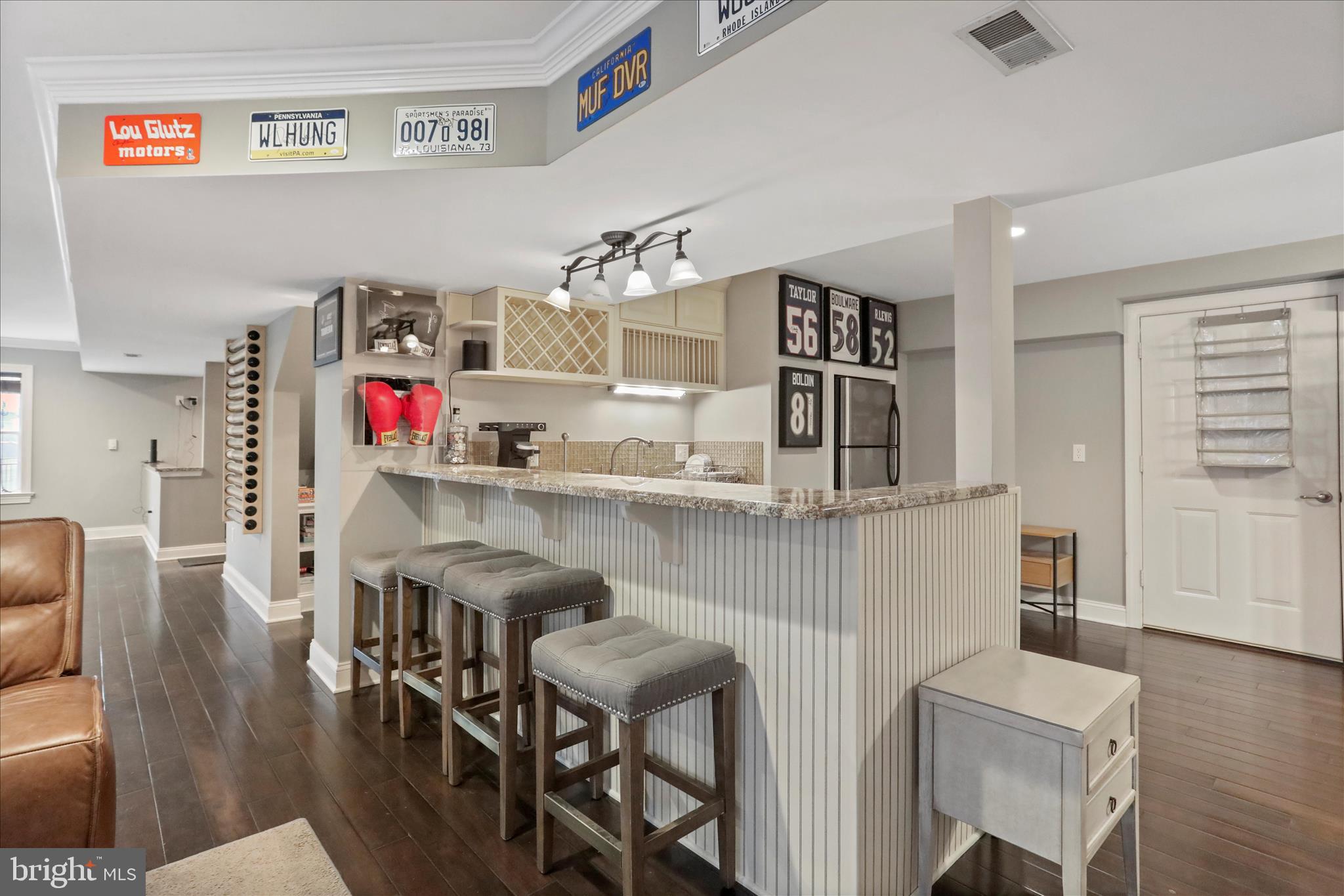 VAN LEAR MANOR - Residential