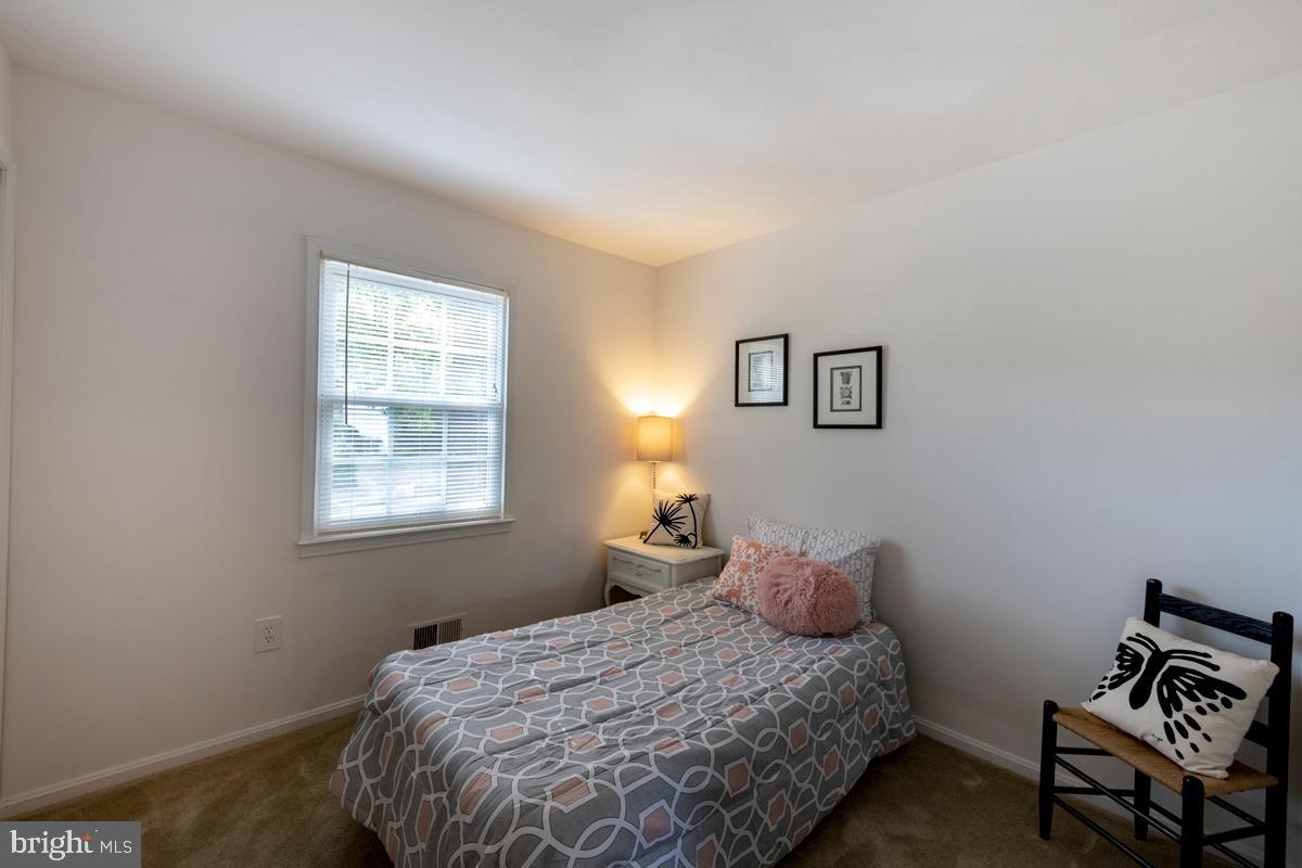 WAKEFIELD CHAPEL WOODS - Residential Lease