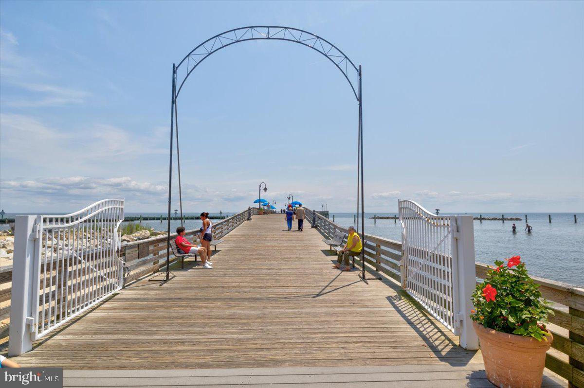 BAYCREST - Residential