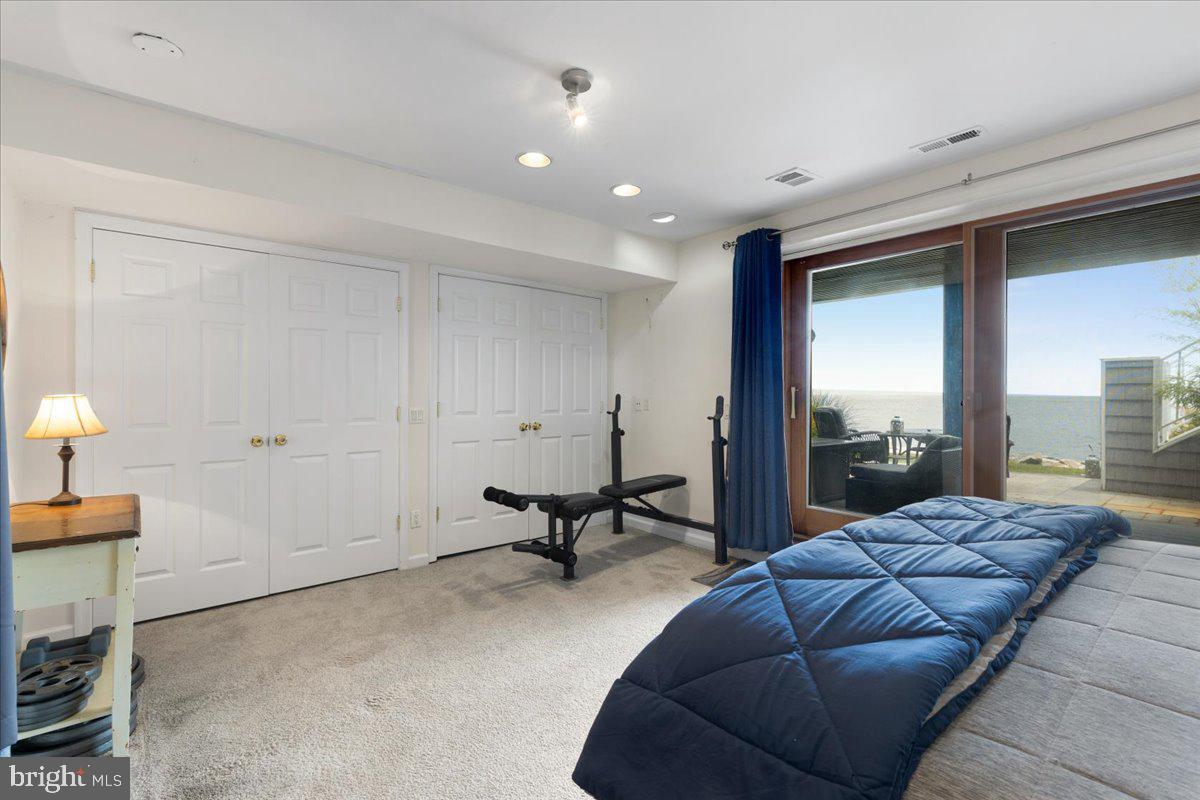 BAYCREST - Residential