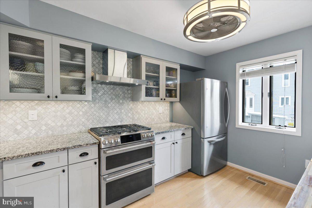 BAYCREST - Residential