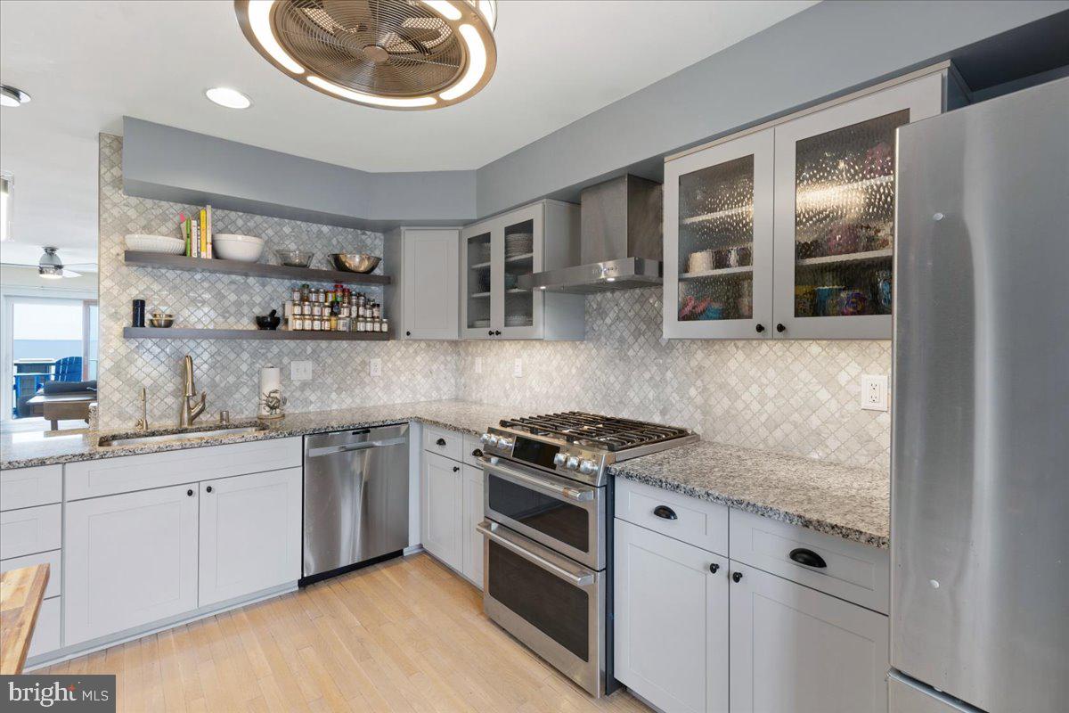 BAYCREST - Residential