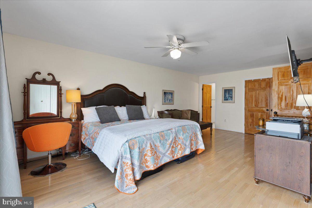 BAYCREST - Residential