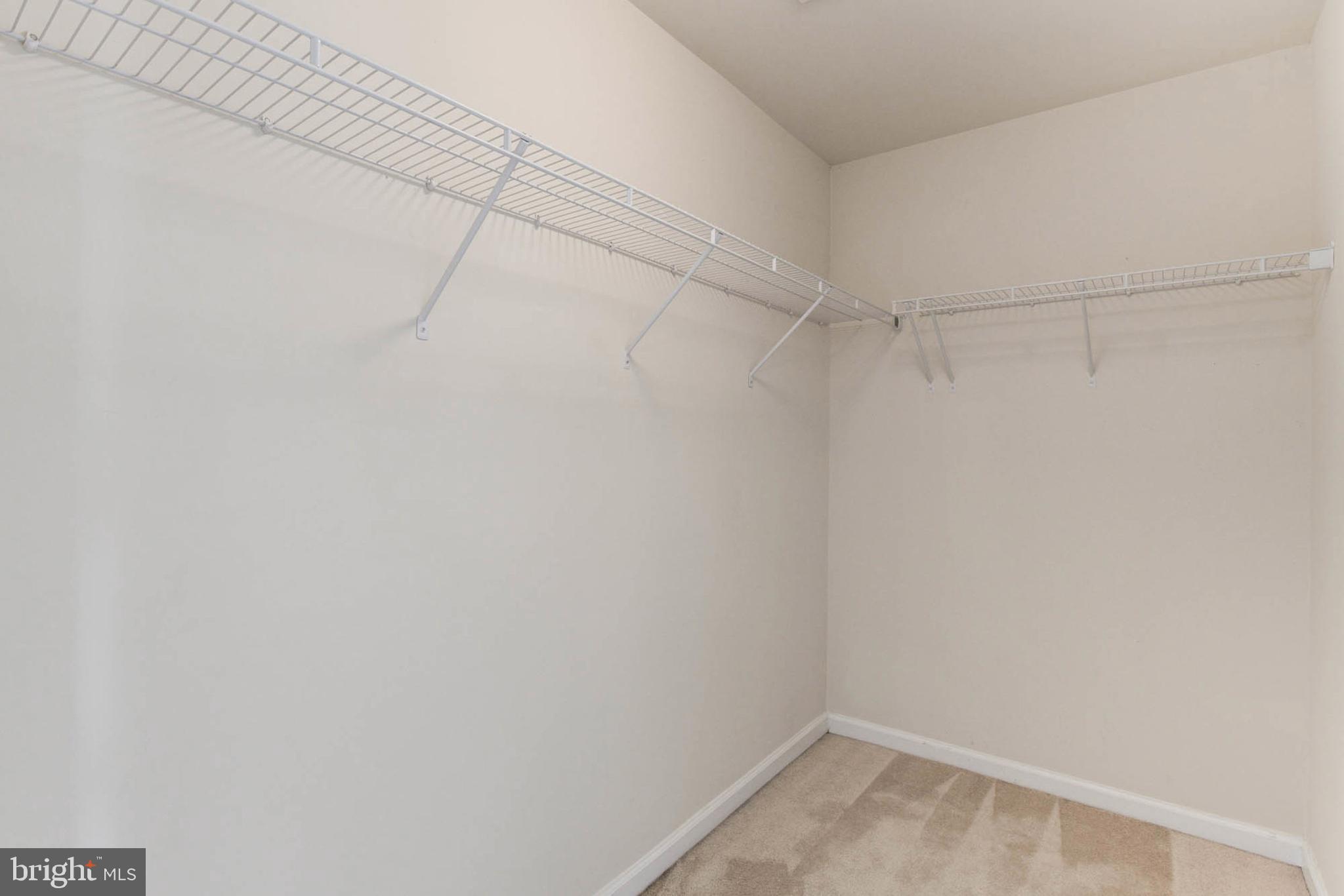 LANSDOWNE TOWN CENTER - Residential