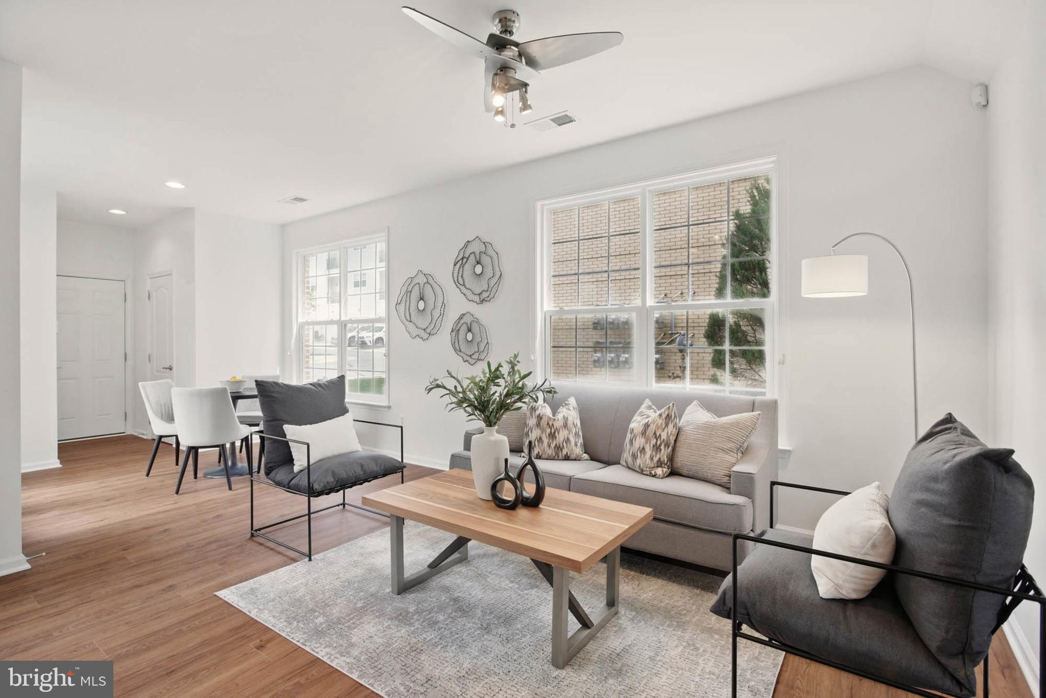 LANSDOWNE TOWN CENTER - Residential