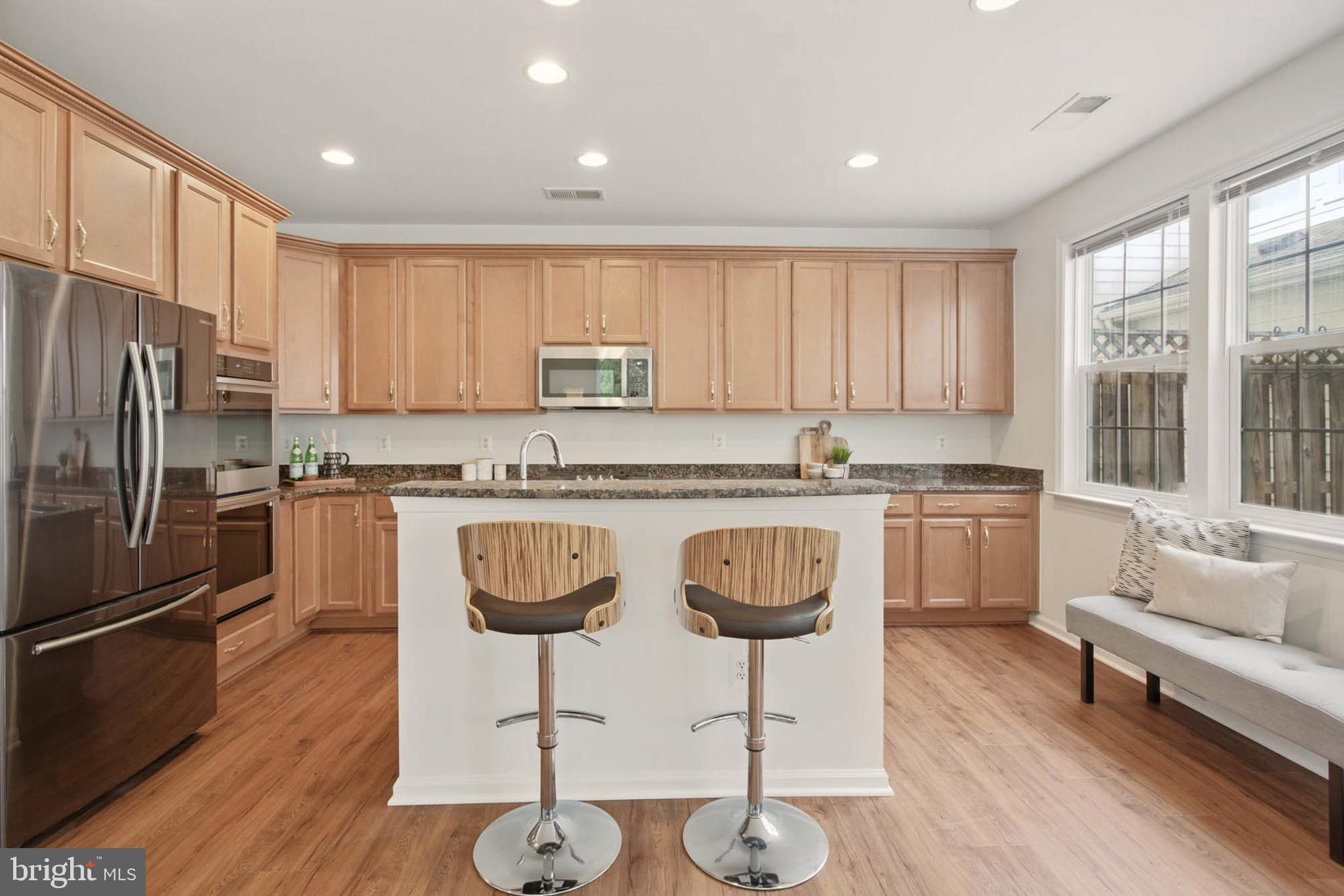 LANSDOWNE TOWN CENTER - Residential