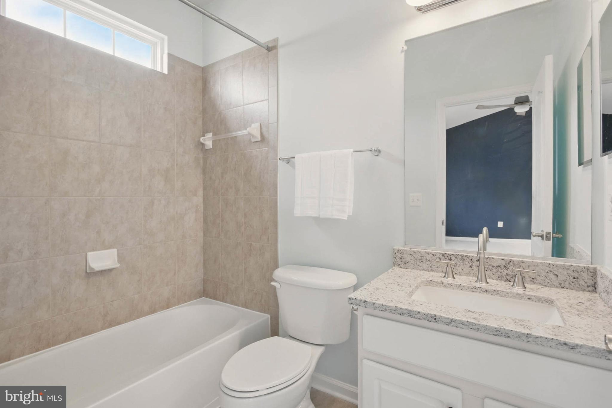 LANSDOWNE TOWN CENTER - Residential