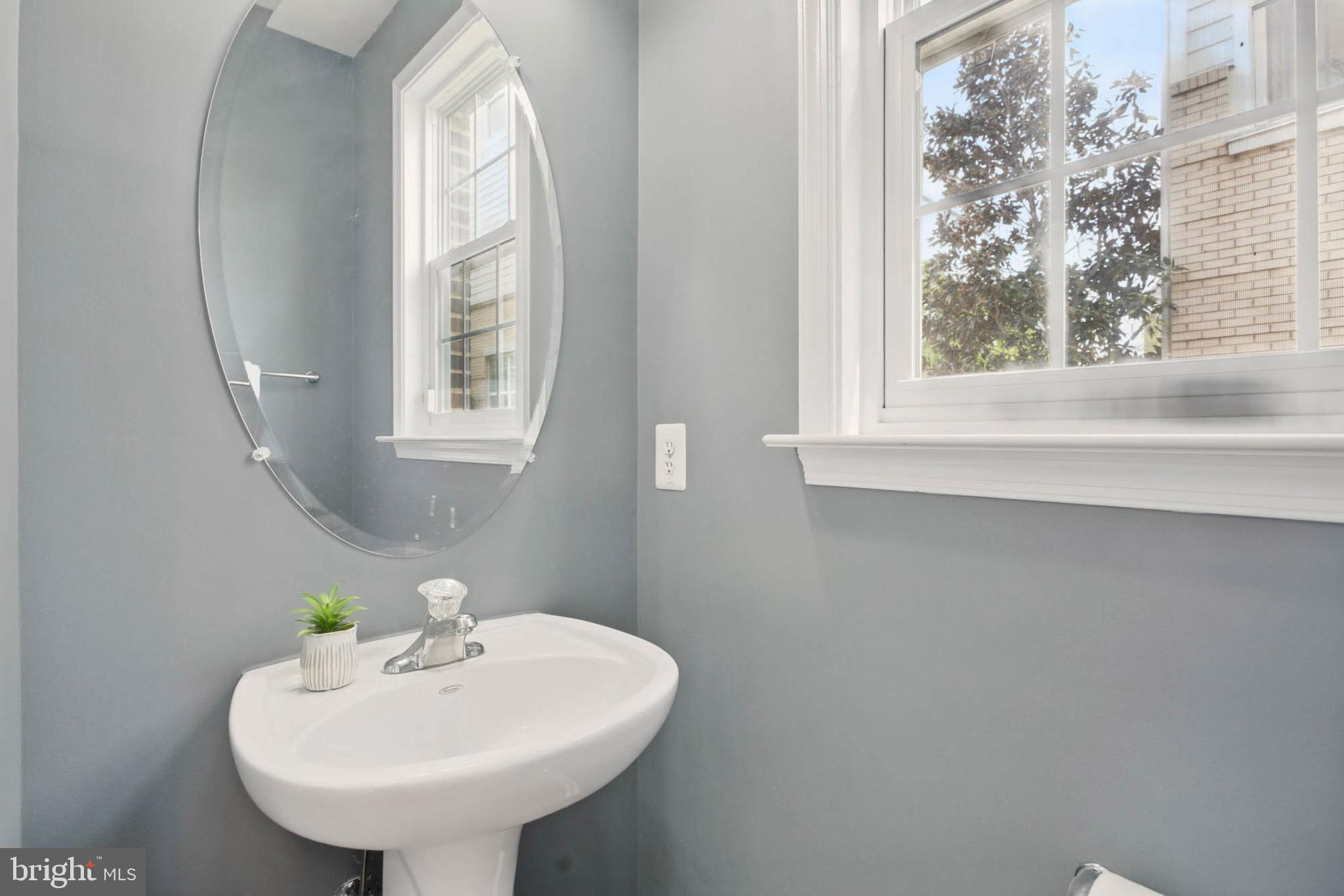 LANSDOWNE TOWN CENTER - Residential