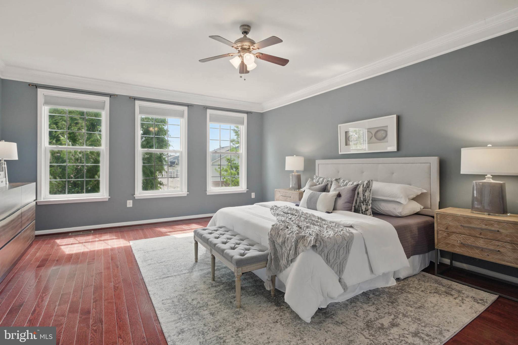 LANSDOWNE TOWN CENTER - Residential