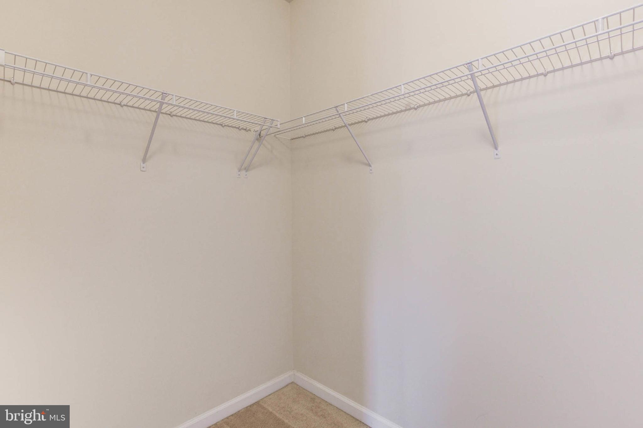 LANSDOWNE TOWN CENTER - Residential