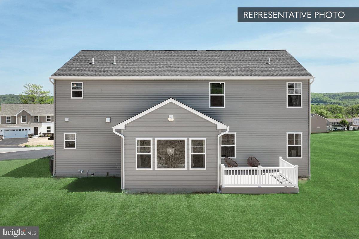 BEACON POINTE PLAN AT OAK MEADOWS ESTATES