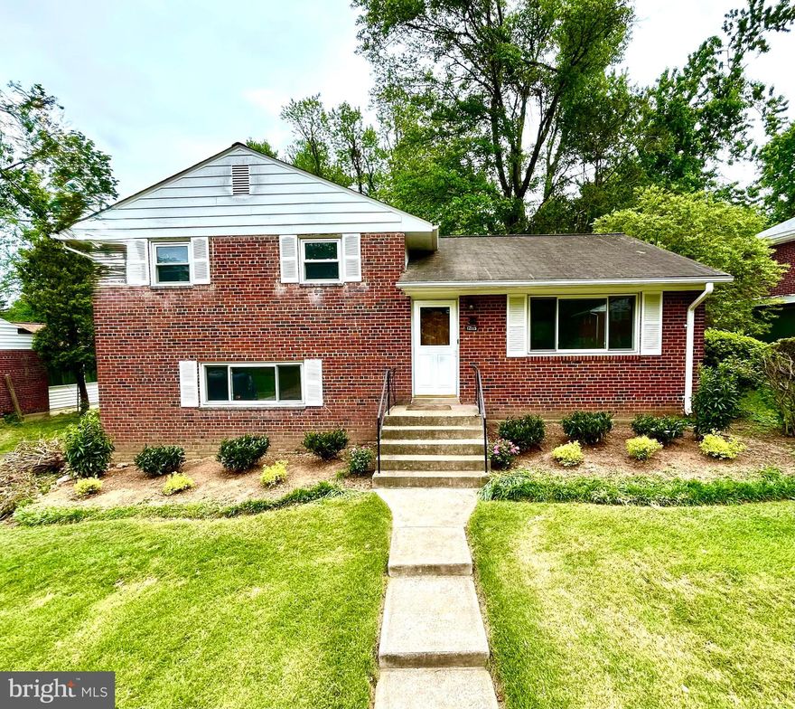 Exceptional Opportunity in a Prime Location!  Perfect for First-Time Buyers & Savvy Investors!

Discover the potential of this spacious home situated on a generous lot in a quiet, low-traffic neighborhood. It offers the perfect blend of tranquility, potential, and prime location.

Ideal for first-time buyers looking to build equity through updates, or investors seeking a solid opportunity to add value. The kitchen and bathrooms are ready for your personal touch or renovation vision.

Enjoy the convenience of being close to Rock Creek Park, Pike & Rose, and other local amenities while enjoying the charm and privacy of a well-established community.

Don't miss out and schedule your visit!