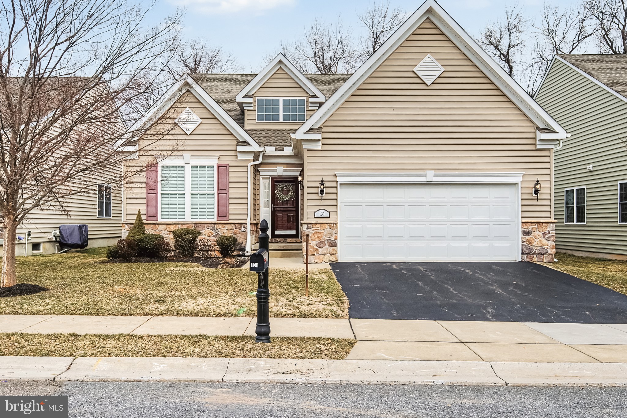 VILLAGE OF EASTRIDGE - Residential