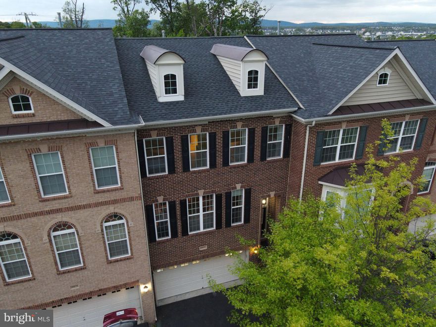 Beautiful east-facing townhouse filled with natural light throughout the day. This home features an attached front-loading two-car garage, a new roof (2025), and numerous recent updates including the kitchen, water heater, flooring, and fresh paint.
Enjoy a private backyard that backs to trees, complete with a spacious patio and fenced yard—perfect for relaxing or entertaining. The home offers 3 bedrooms and 3.5 bathrooms. The basement includes a full bathroom and a versatile office or media room with direct access to both the backyard and garage.
Upstairs, you’ll find three generously sized bedrooms and two full bathrooms. The primary suite boasts a large walk-in closet and a private bathroom with a standing shower and a Jacuzzi bathtub. The additional bedrooms are more spacious than those in many comparable townhomes.
The main level features a beautiful Kitchen, formal living room, dining room, and family room, along with access to a large Trex deck overlooking the trees.