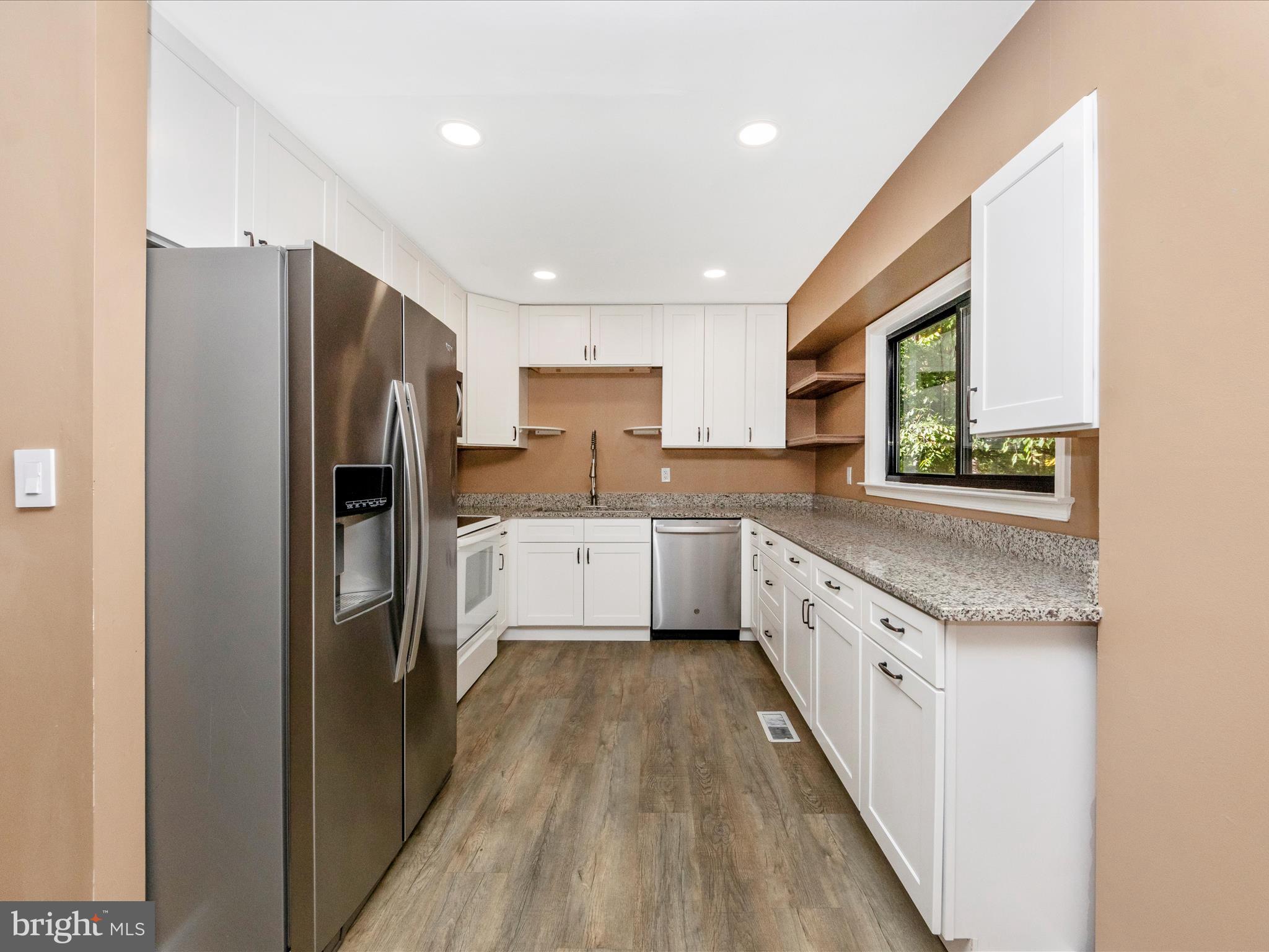 APPLE GREENE - Residential