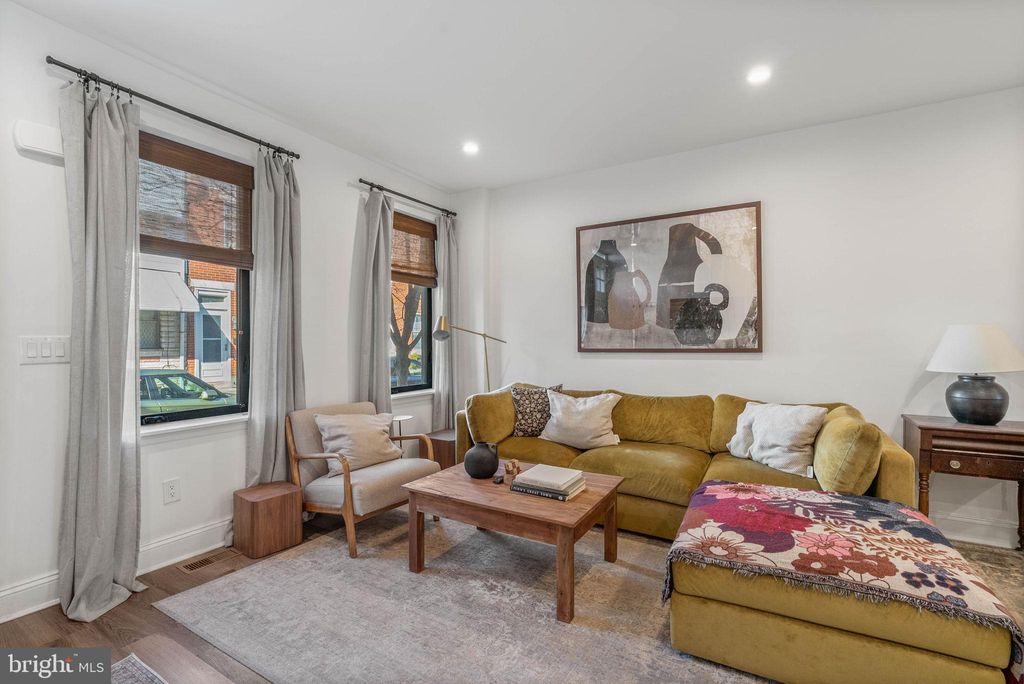 Photo of 334 Greenwich Street, PHILADELPHIA, PA 19147 (MLS # PAPH2599864)