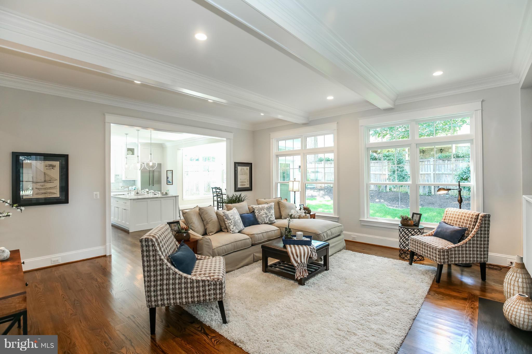 COUNTRY CLUB HILLS - Residential