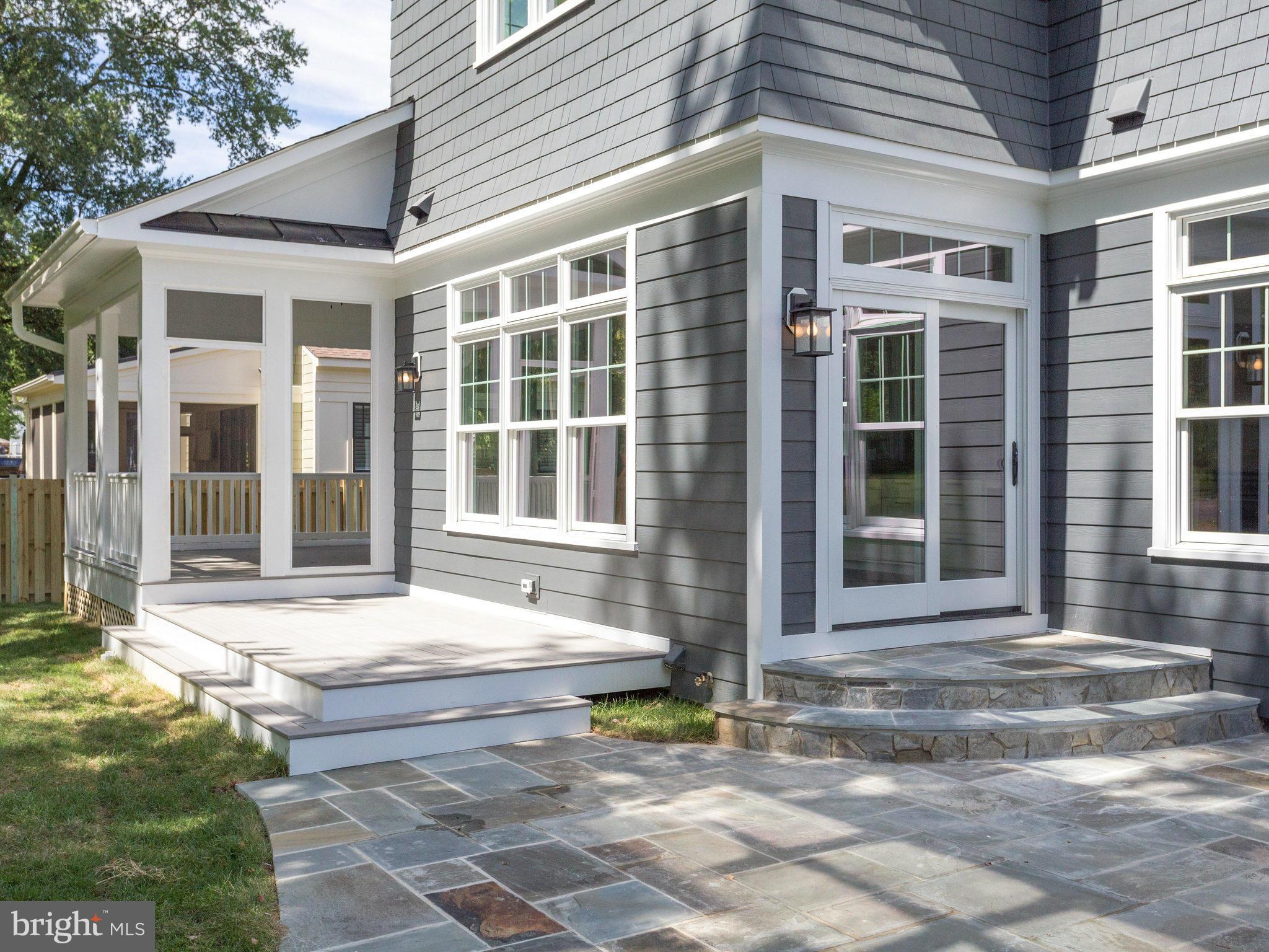 COUNTRY CLUB HILLS - Residential