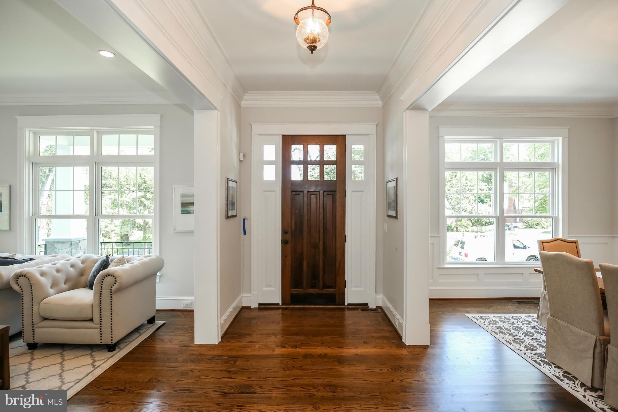 COUNTRY CLUB HILLS - Residential