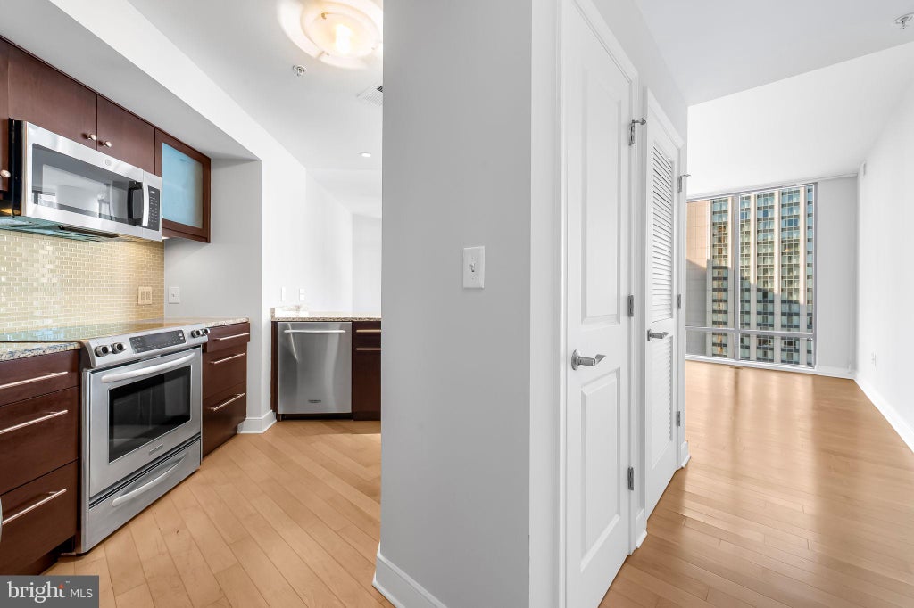 Photo of 675 S President Street #2102, BALTIMORE, MD 21202 (MLS # MDBA2234480)