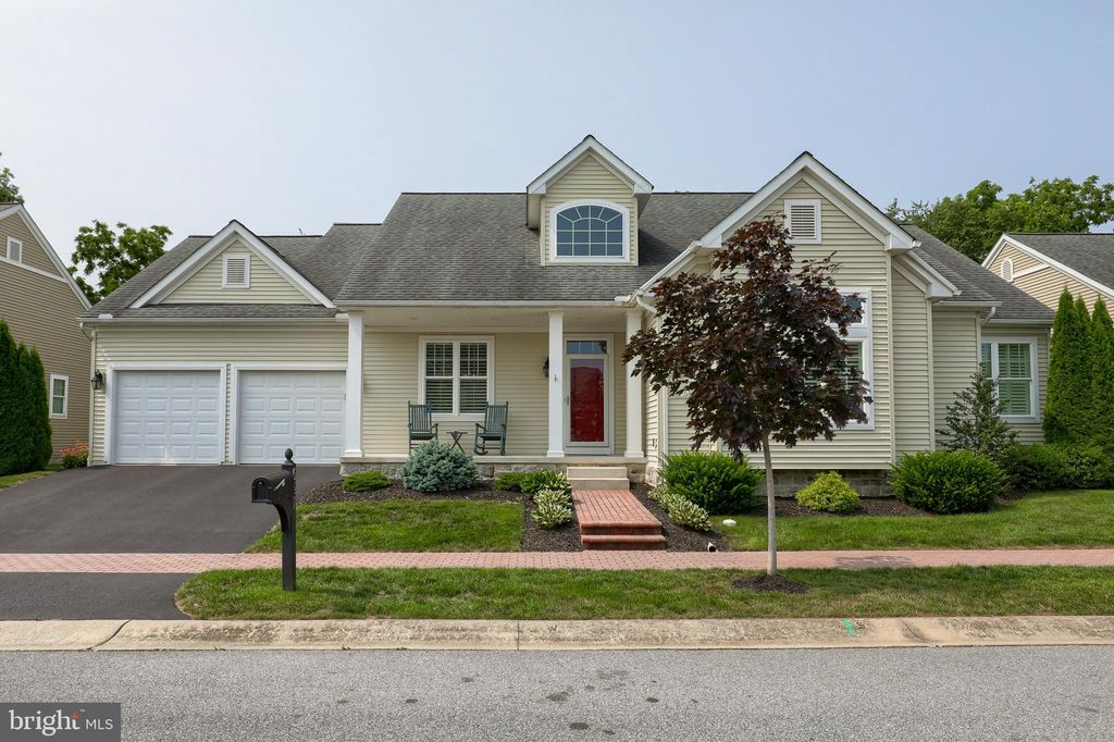 Photo of 657 DORSET ST, LITITZ, PA 17543 (MLS # PALA2038630)