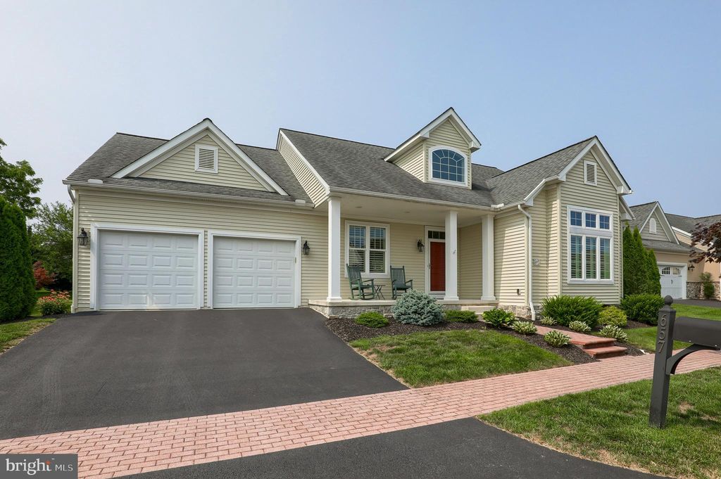 Photo of 657 DORSET ST, LITITZ, PA 17543 (MLS # PALA2038630)