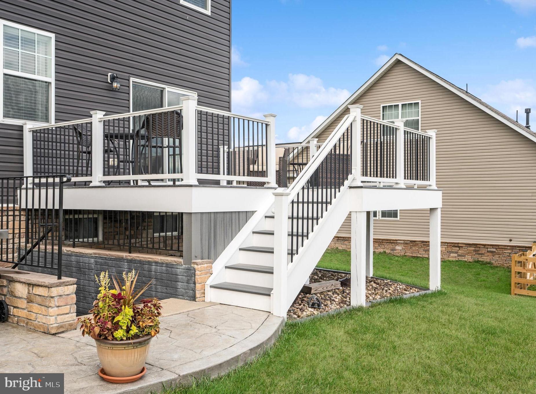 BLUE RIDGE SHADOWS - Residential