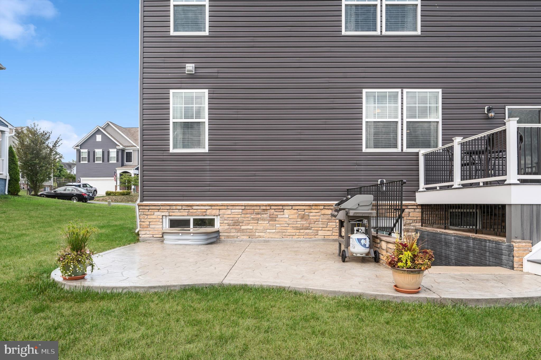 BLUE RIDGE SHADOWS - Residential