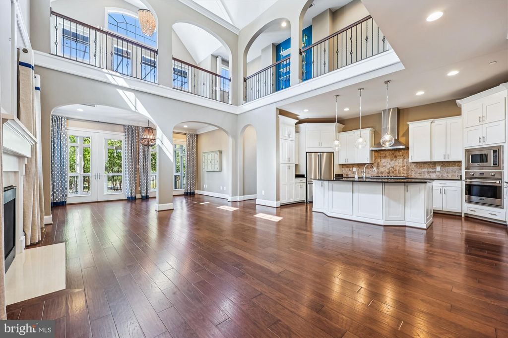 Photo of 448 Salk Circle, GAITHERSBURG, MD 20878 (MLS # MDMC2201492)