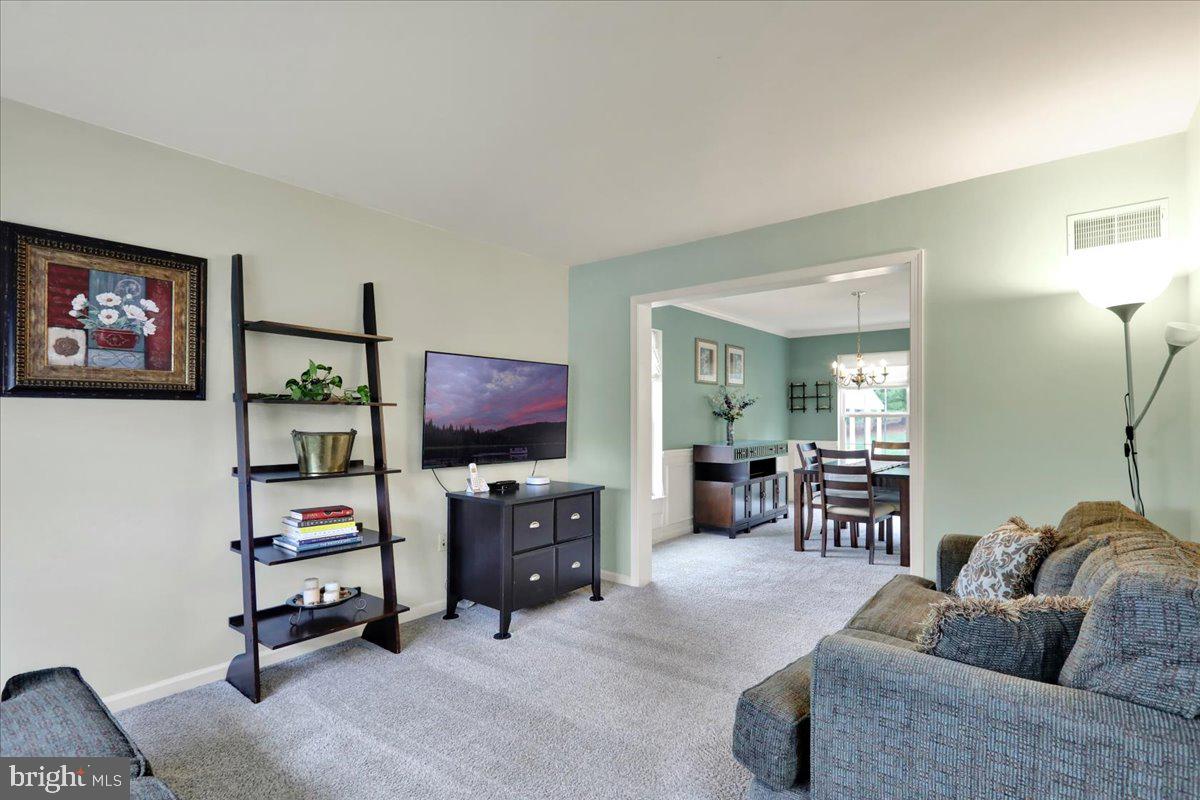 CEDAR HOLLOW - Residential