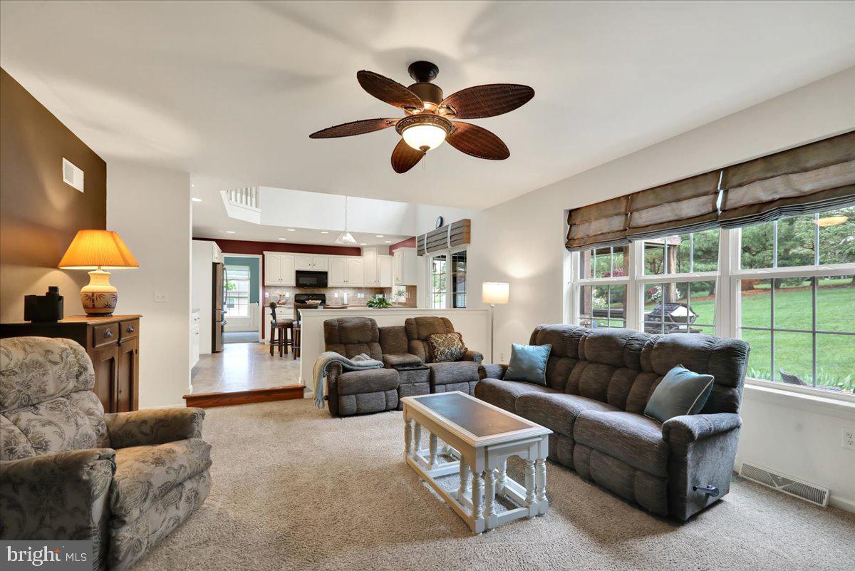 CEDAR HOLLOW - Residential