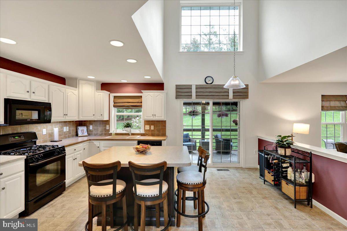 CEDAR HOLLOW - Residential