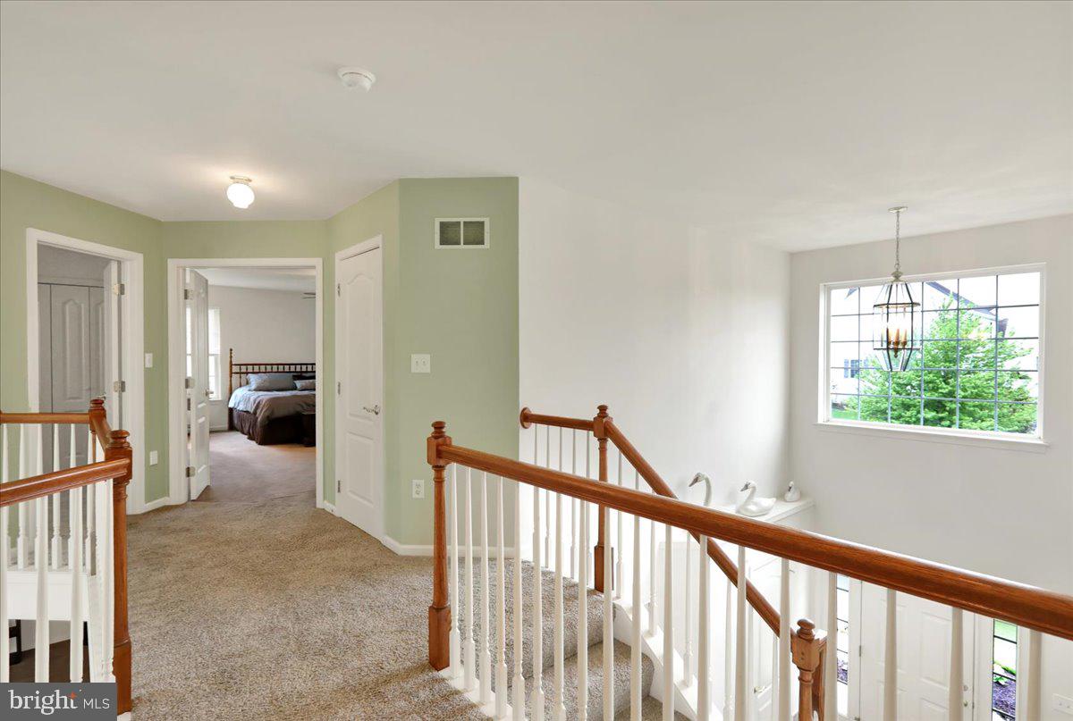 CEDAR HOLLOW - Residential