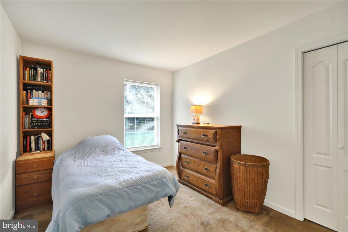CEDAR HOLLOW - Residential