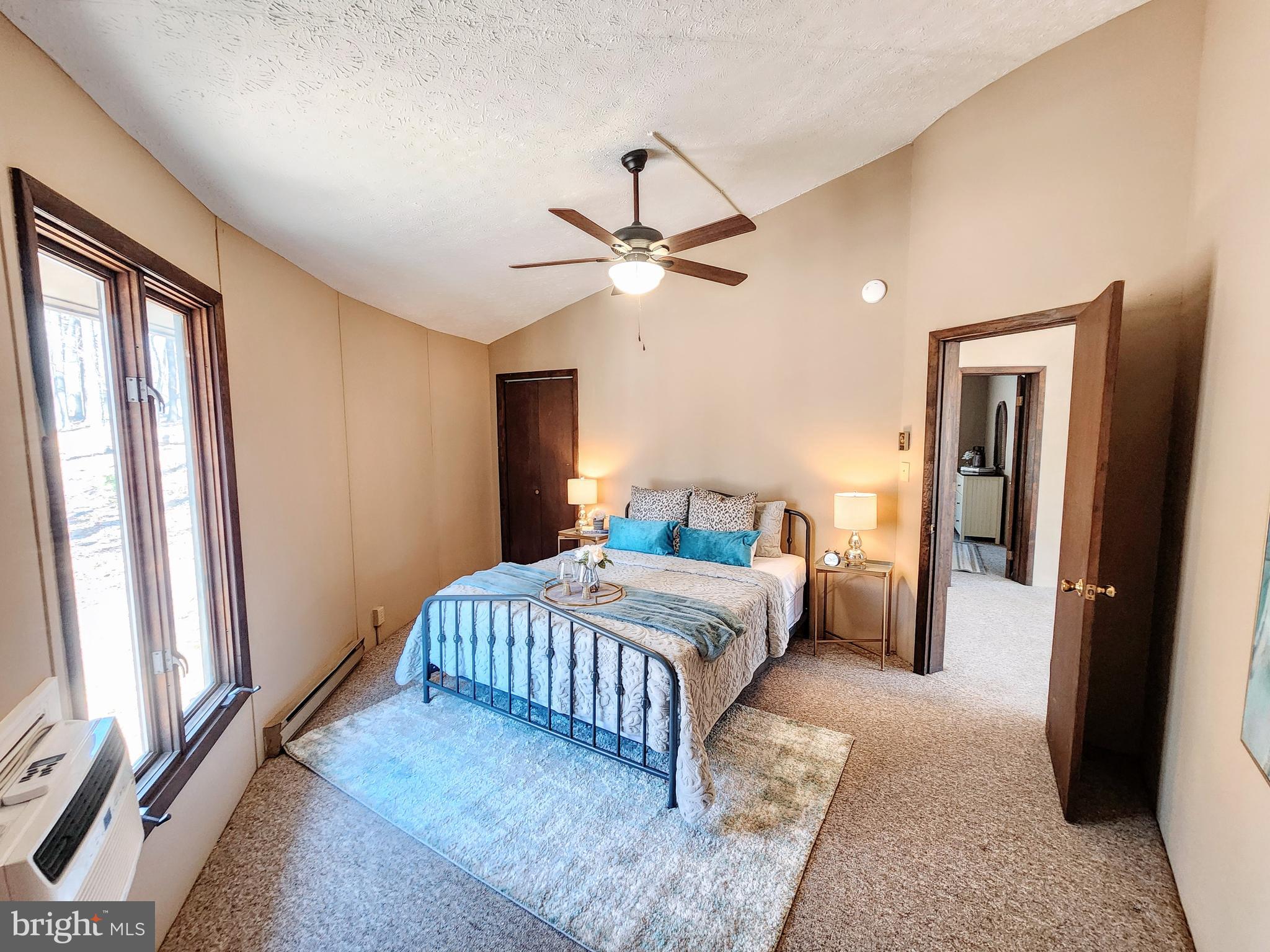 THE WOODS - Residential