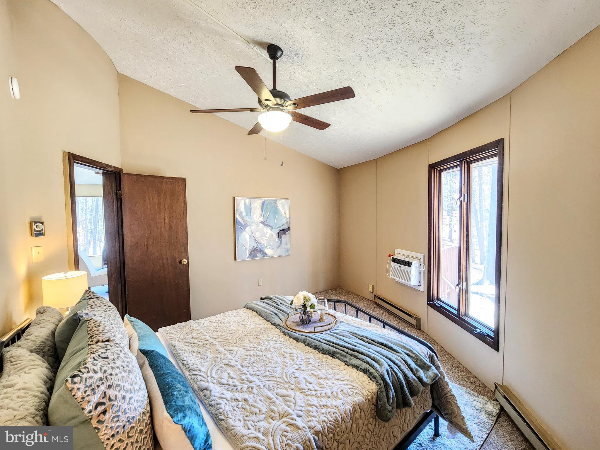 THE WOODS - Residential