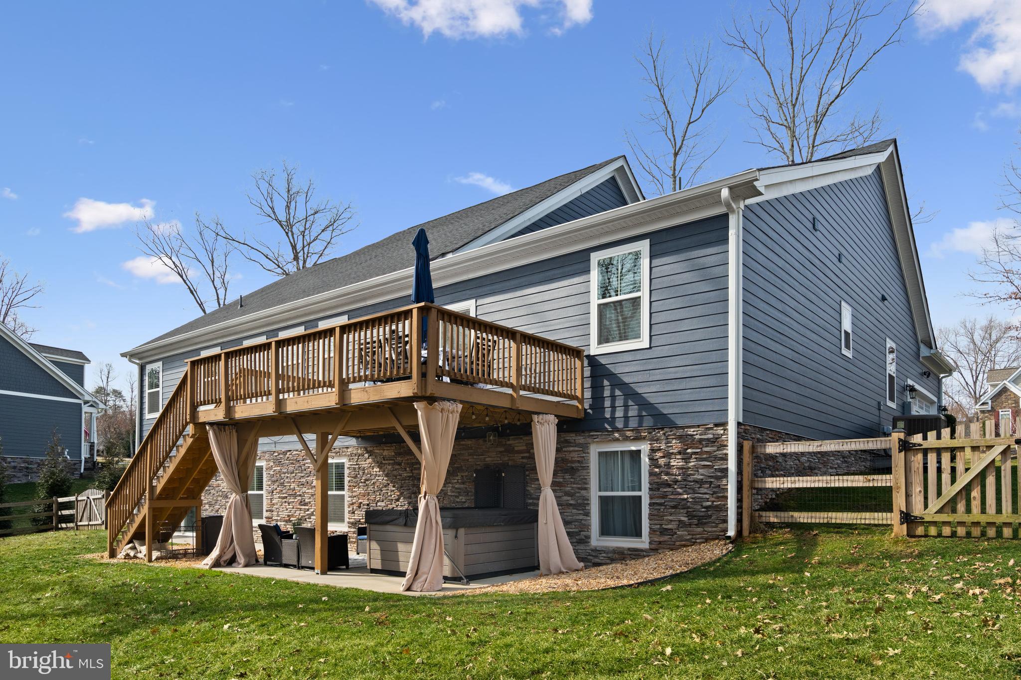 FAWN LAKE - Residential