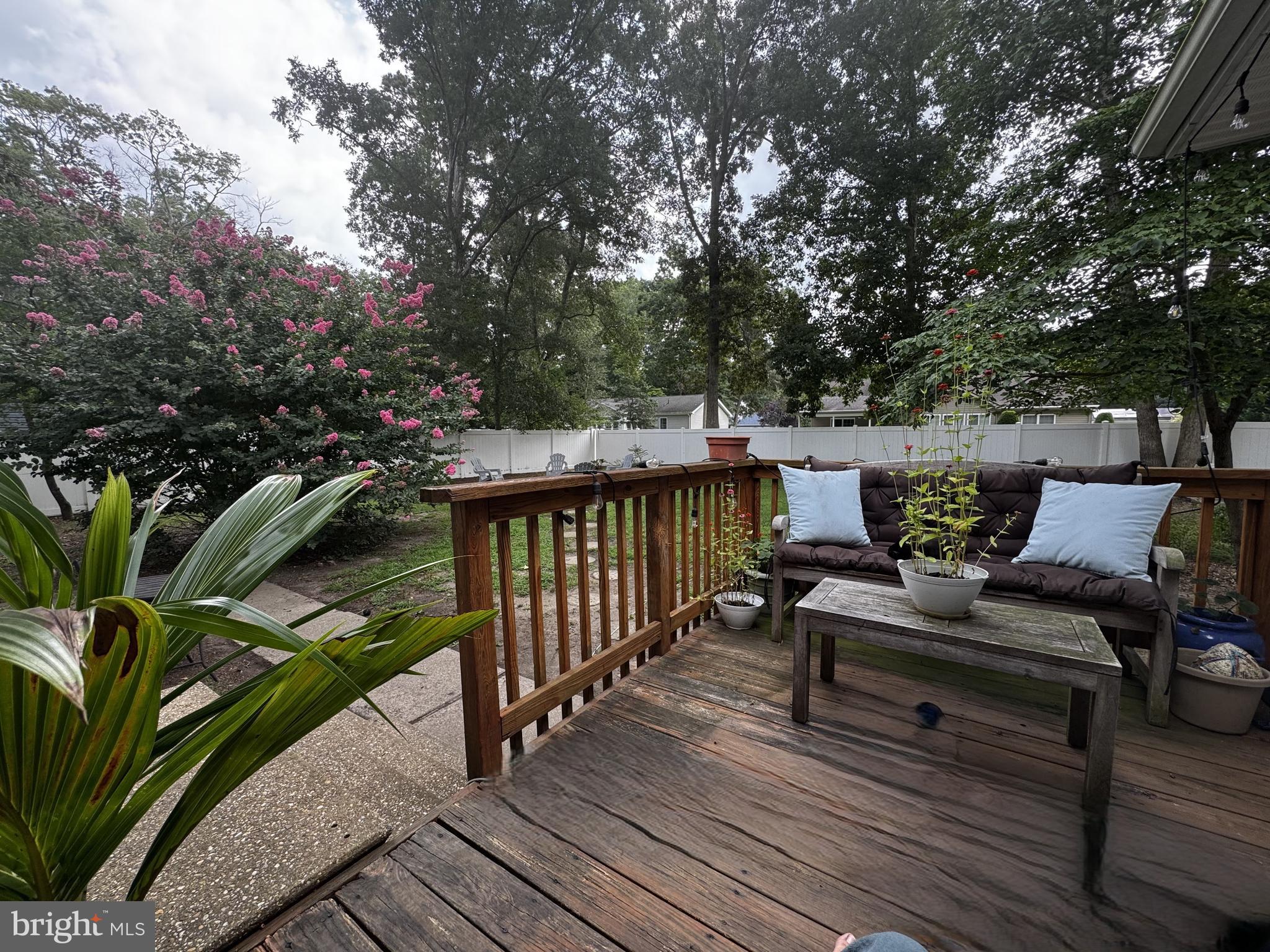 DEERWOOD (7) - Residential