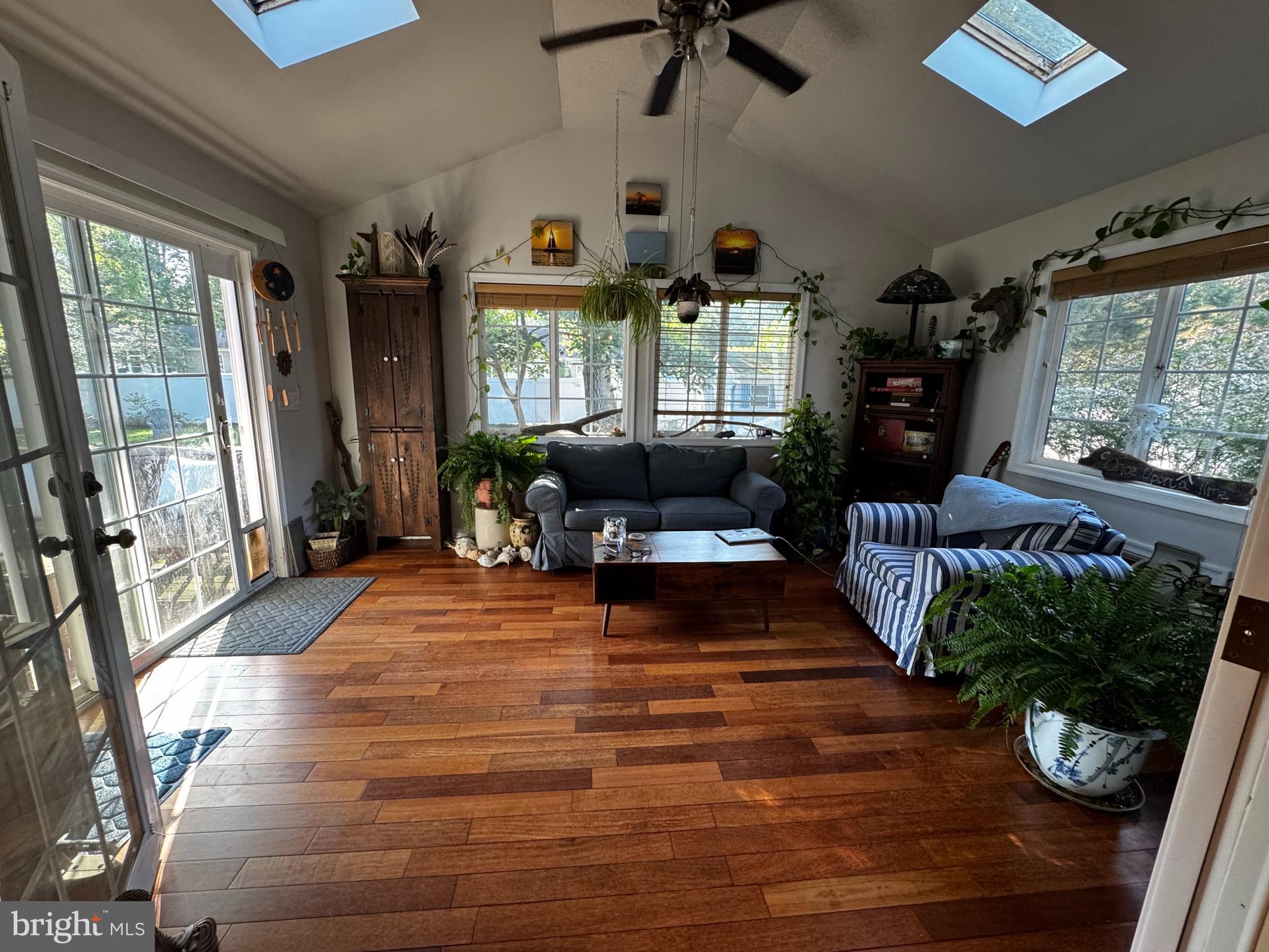 DEERWOOD (7) - Residential