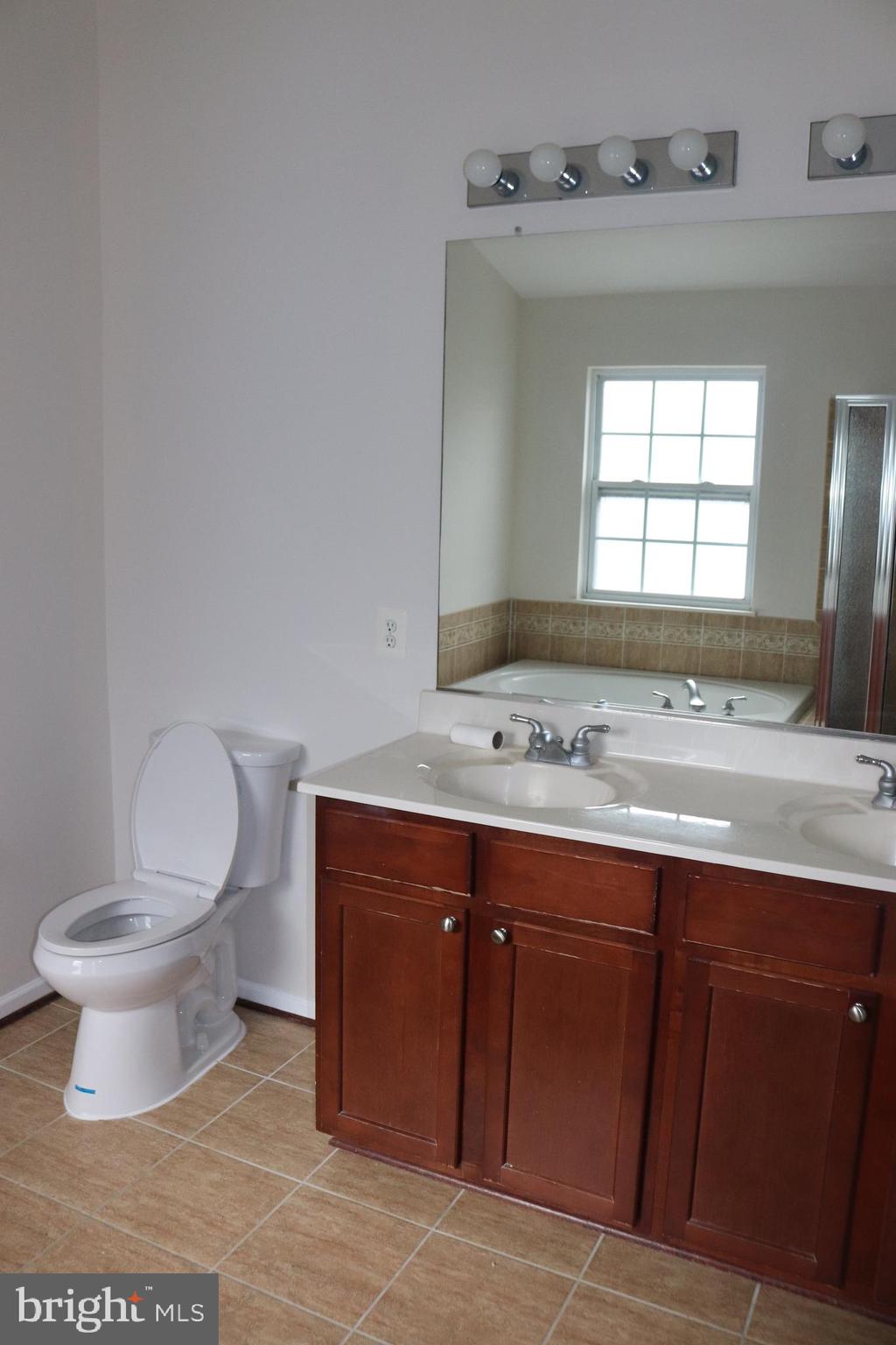 WATERS EDGE - Residential Lease