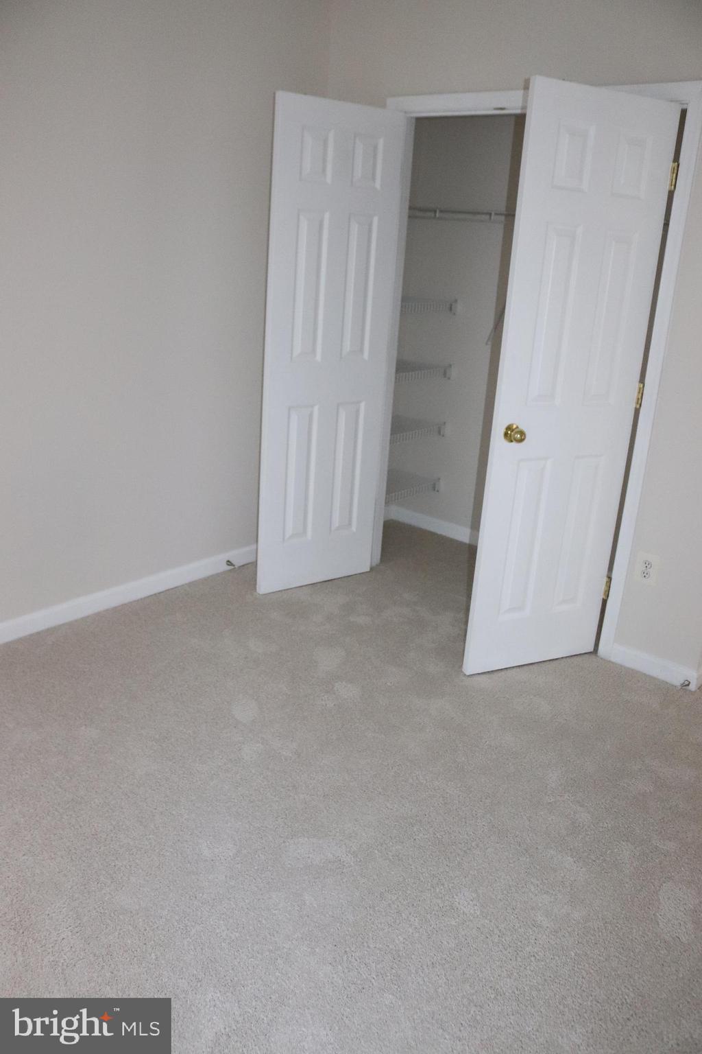 WATERS EDGE - Residential Lease