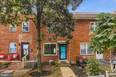 Photo of 122 Dale Street, ALEXANDRIA, VA 22305 (MLS # VAAX2067598)