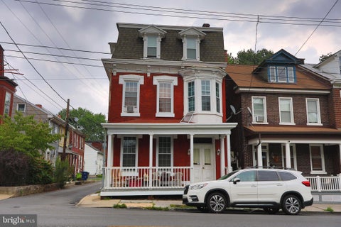 Multifamily For Sale - 222 S 8th Street<br/> LEBANON, PA 17042