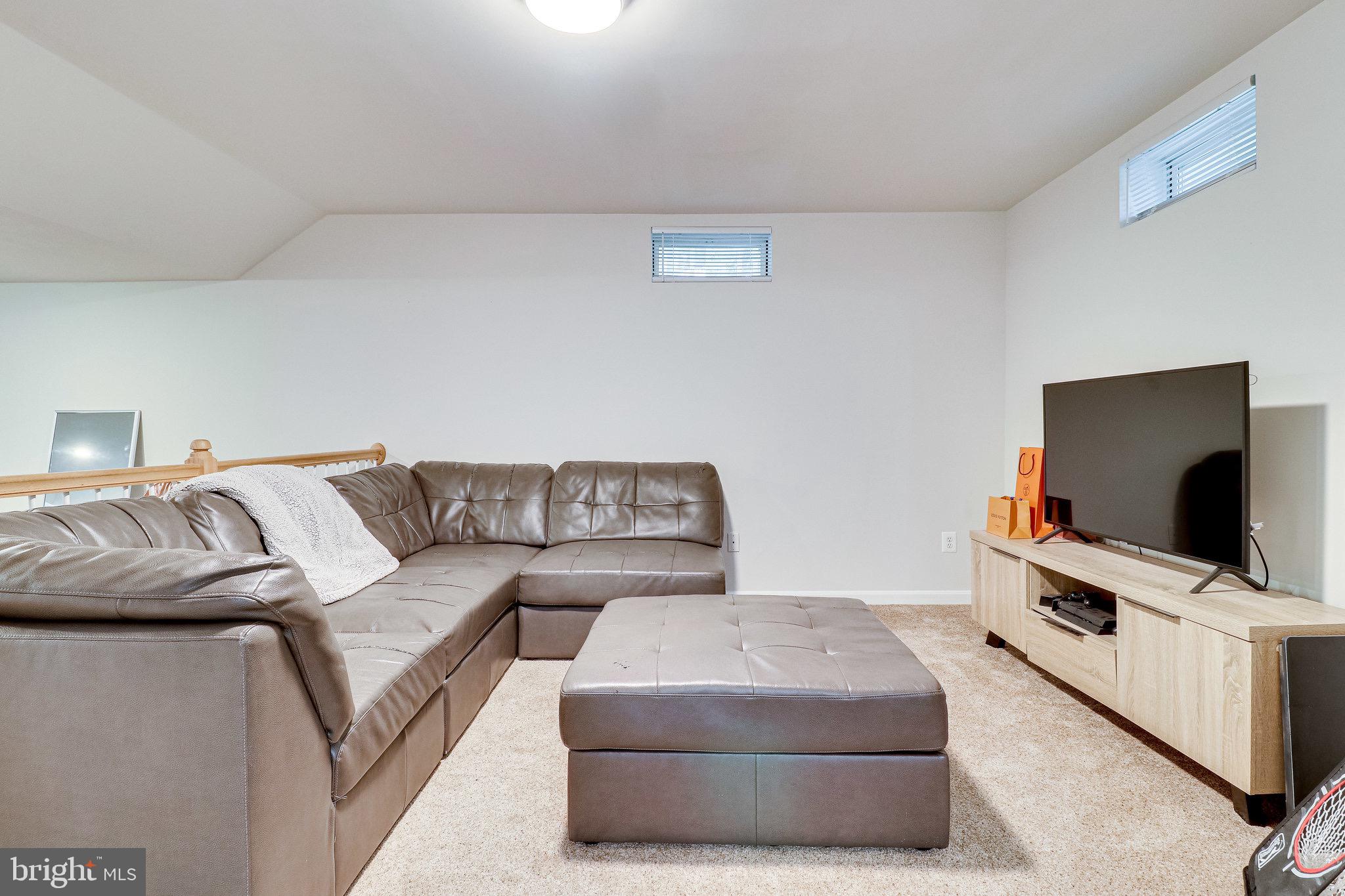 WILLOW PONDS - Residential