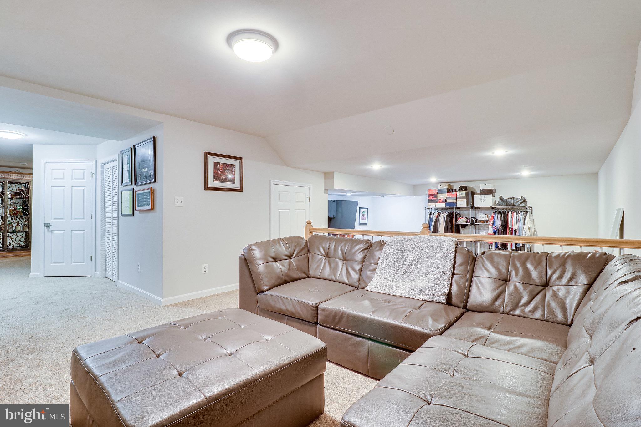 WILLOW PONDS - Residential