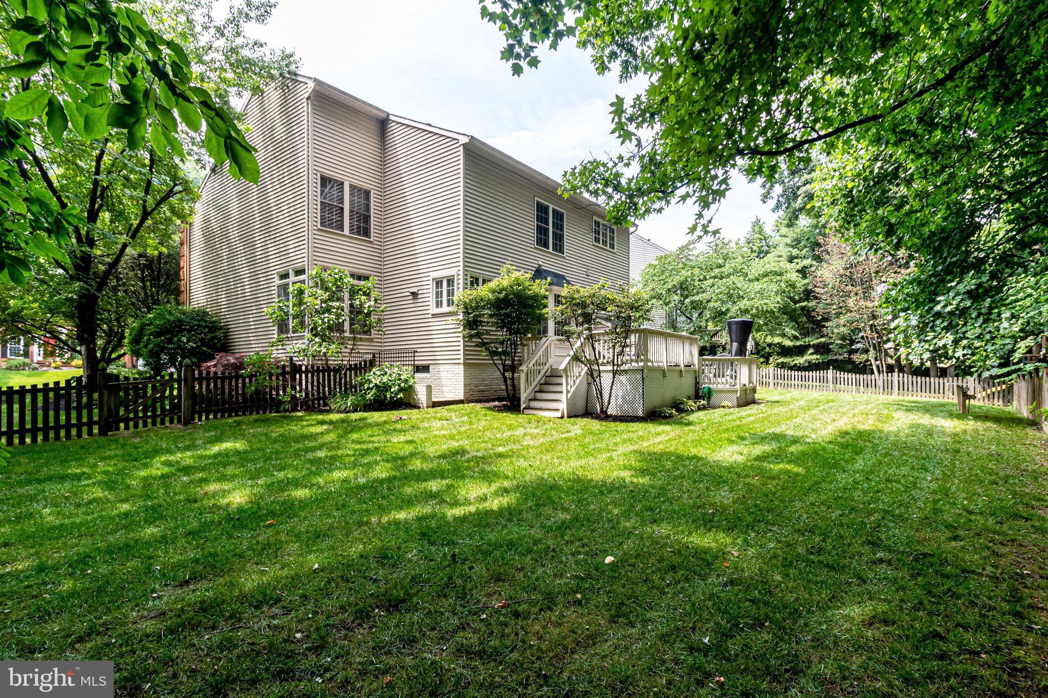 WILLOW PONDS - Residential